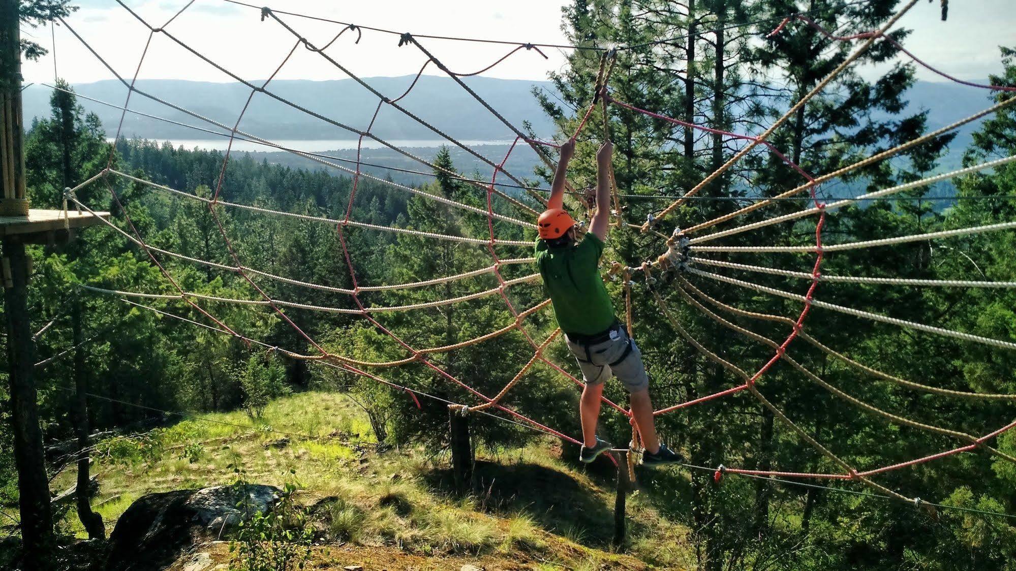 Myra Canyon Lodge Келоуна Экстерьер фото